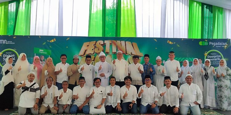 PT Penggadaian Berikan Beasiswa Kepada Mahasiswa MBS FAI UMSU
